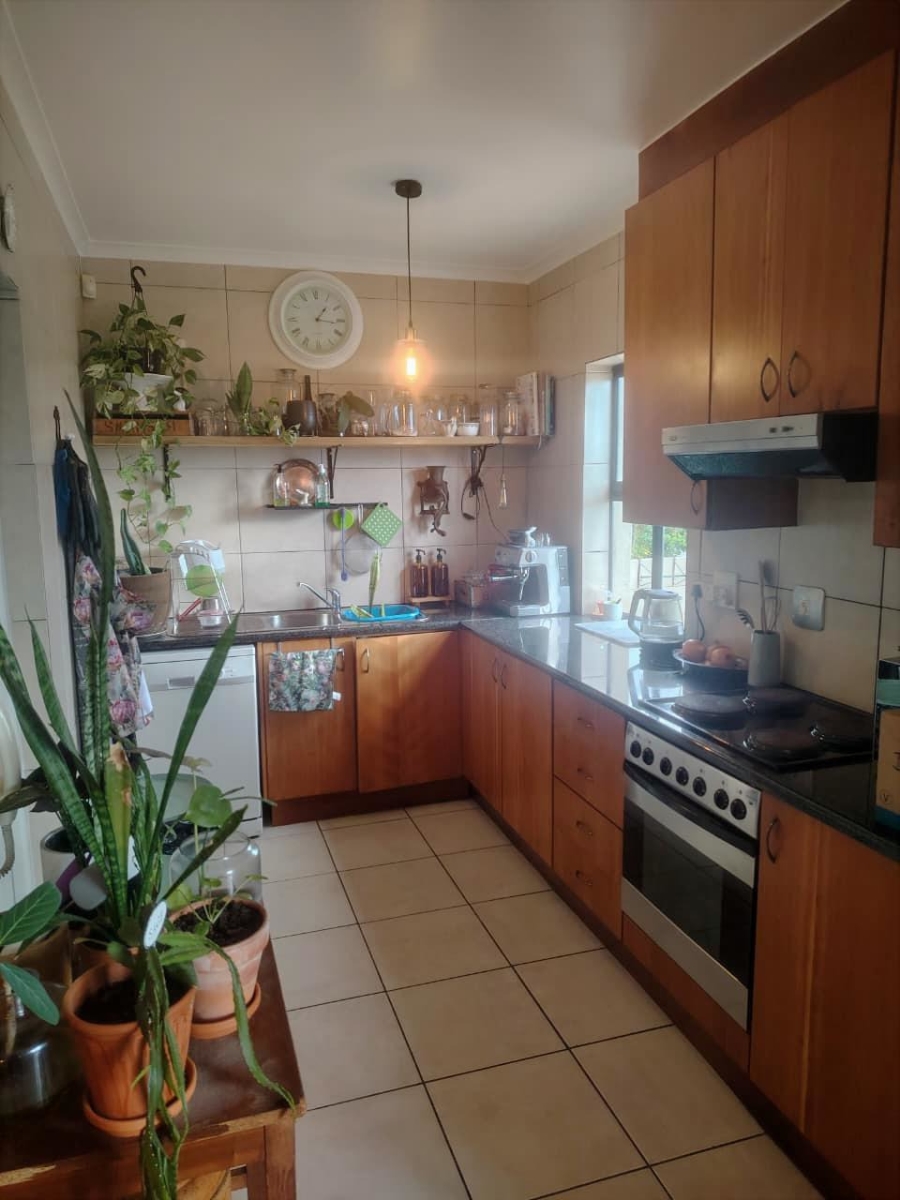 3 Bedroom Property for Sale in The Crest Western Cape